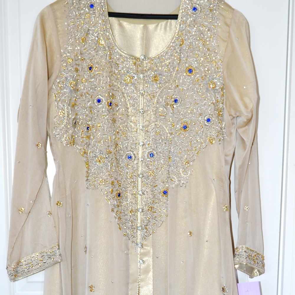 *New* Off White Fancy Gown